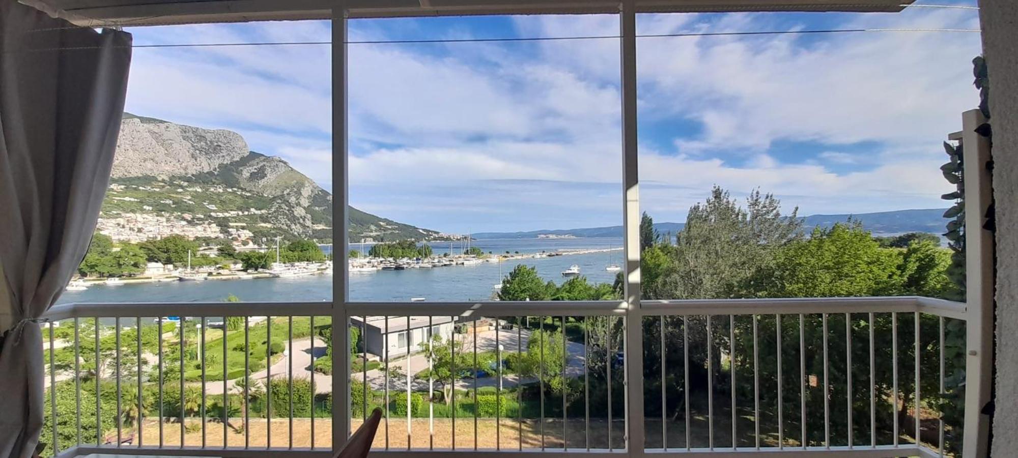 Apartment Sea View Mouth Cetina Omiš Exterior foto
