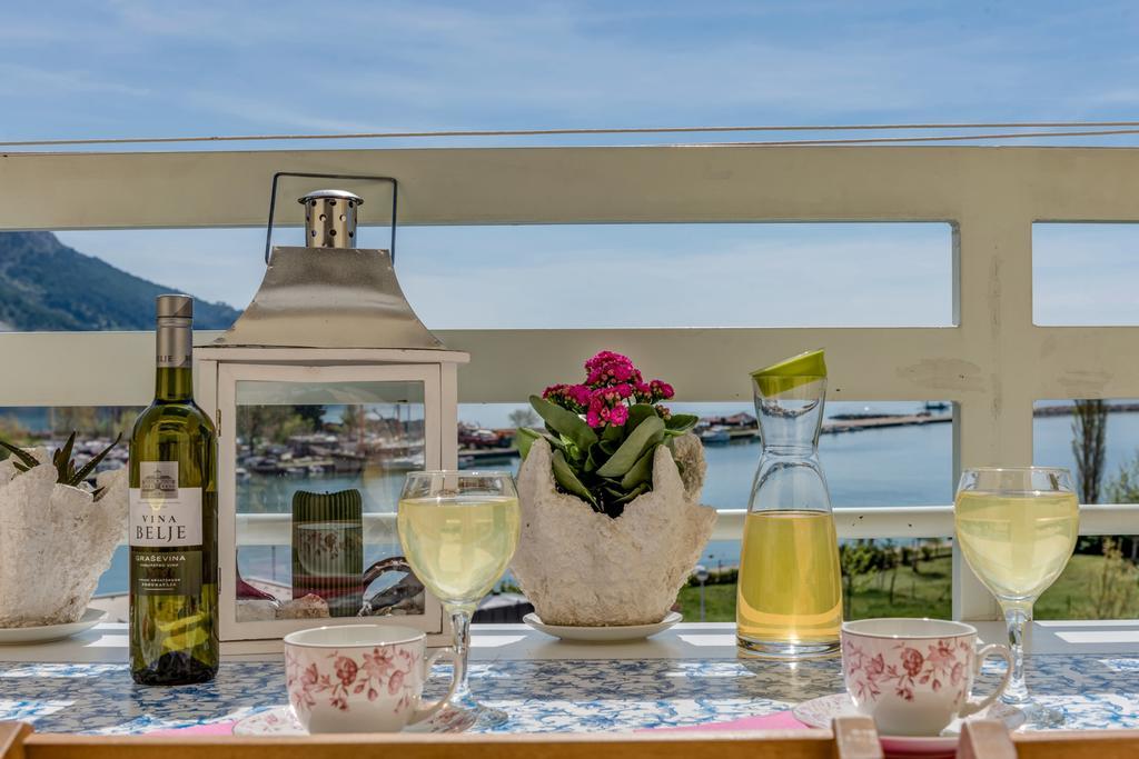 Apartment Sea View Mouth Cetina Omiš Exterior foto